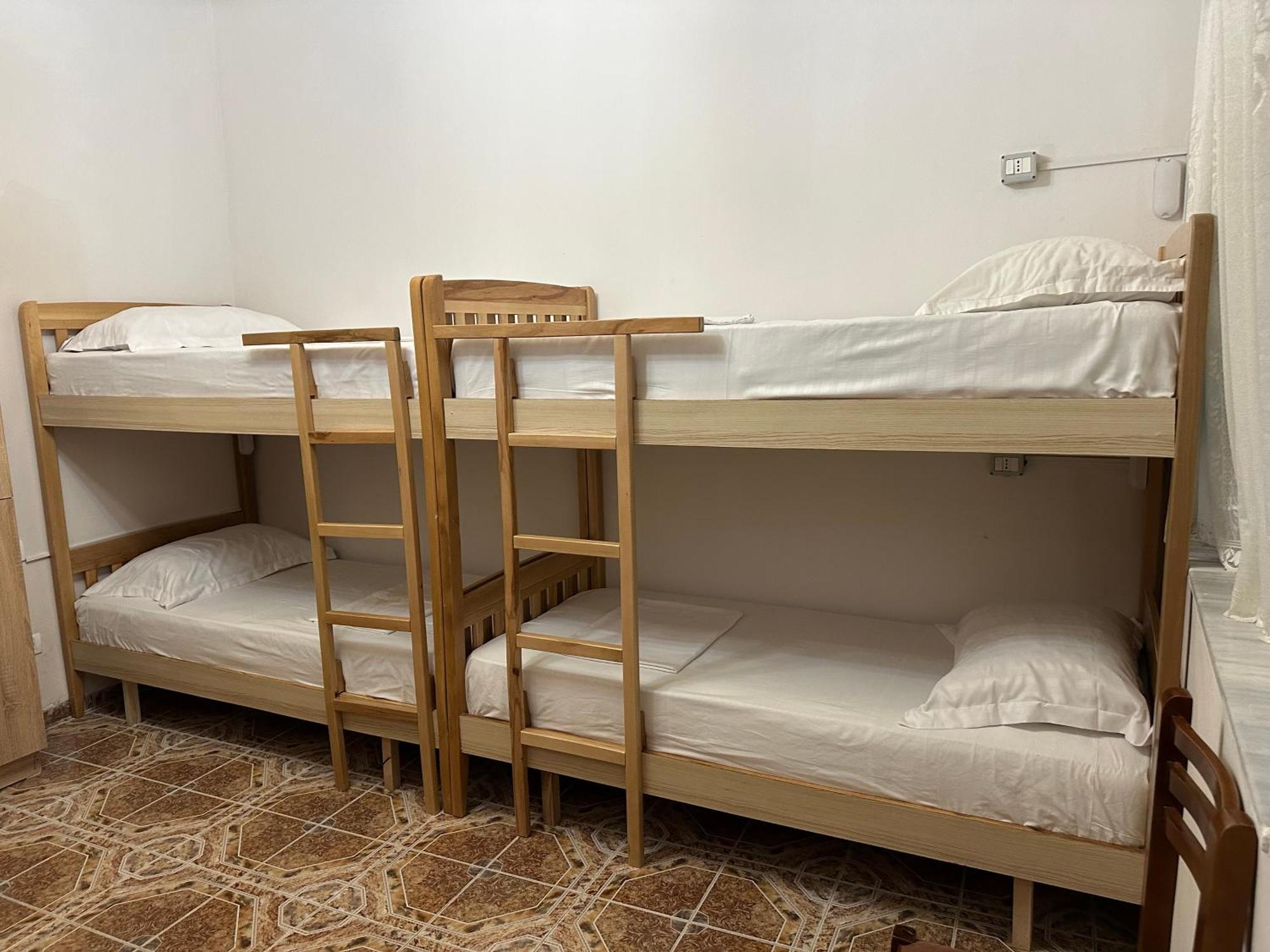 Tirana Lemon Breeze Hostel Eksteriør billede