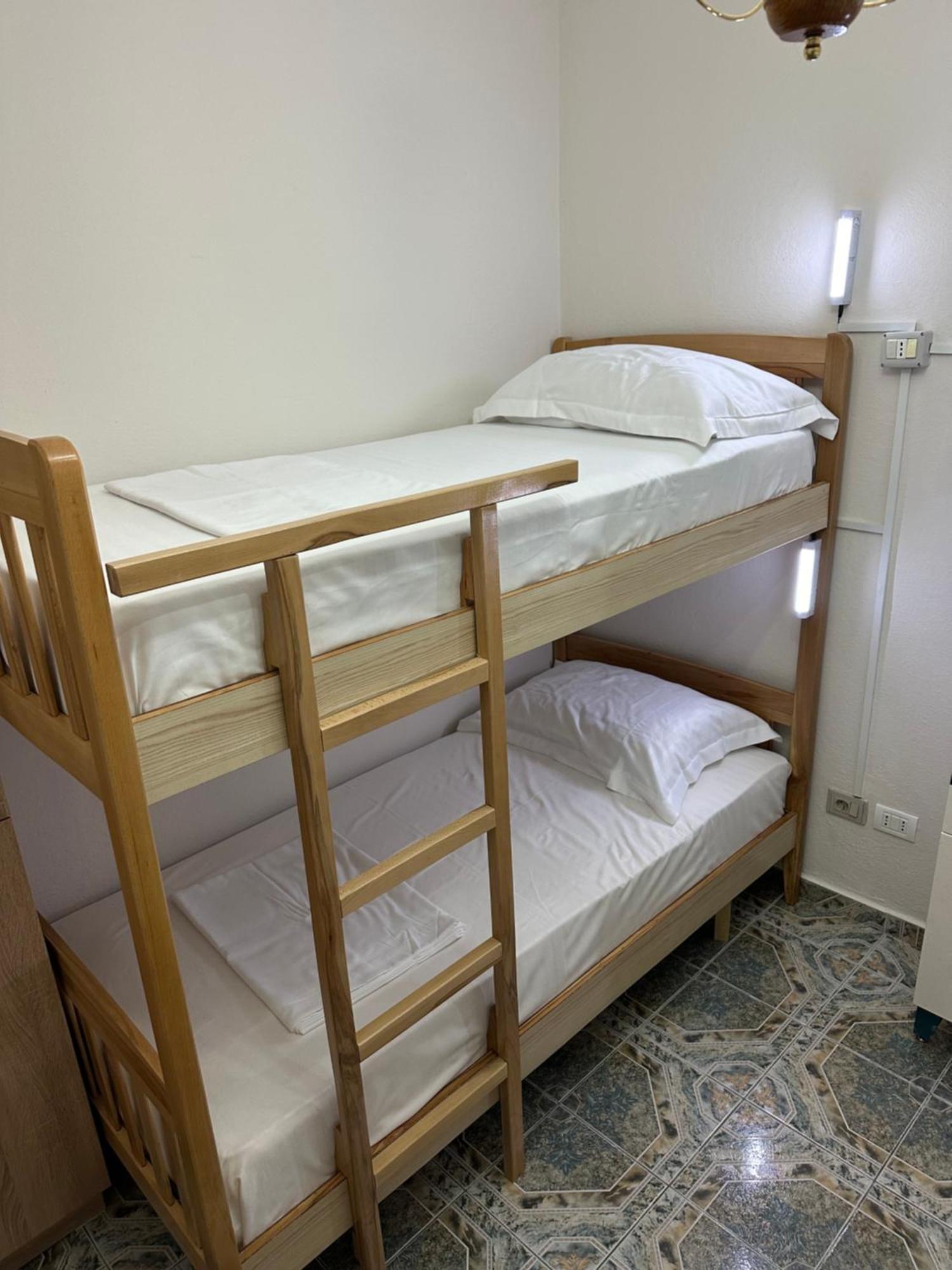 Tirana Lemon Breeze Hostel Eksteriør billede