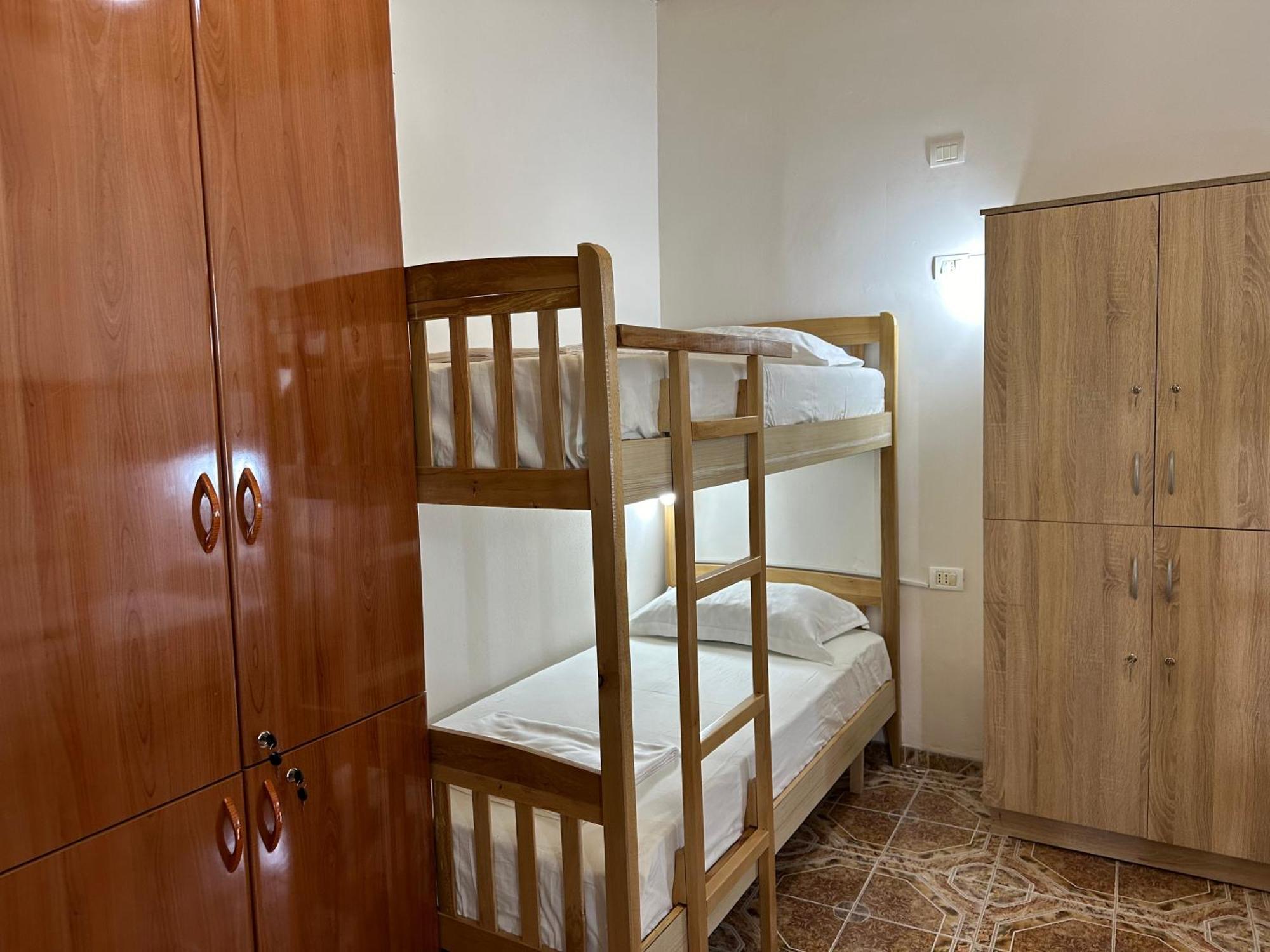 Tirana Lemon Breeze Hostel Eksteriør billede