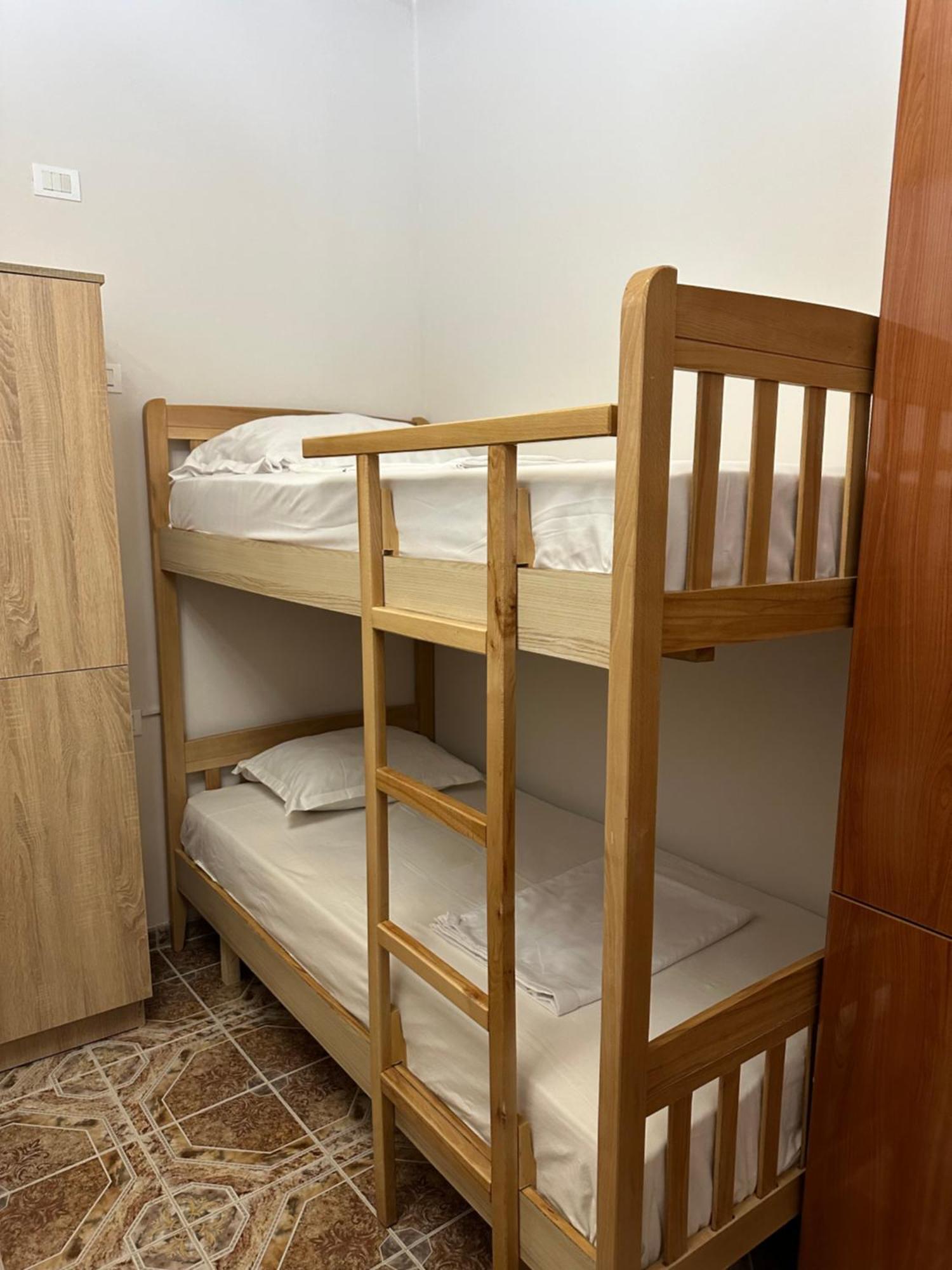 Tirana Lemon Breeze Hostel Eksteriør billede