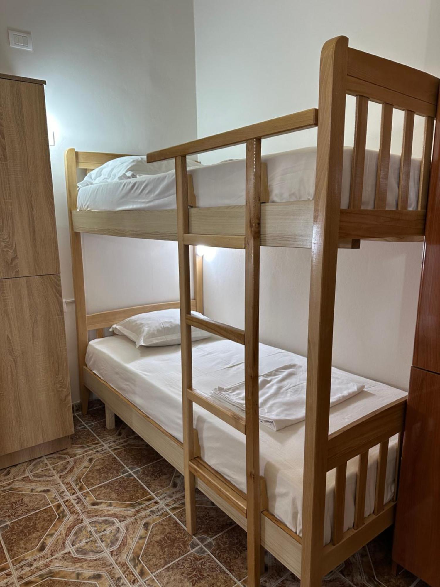 Tirana Lemon Breeze Hostel Eksteriør billede