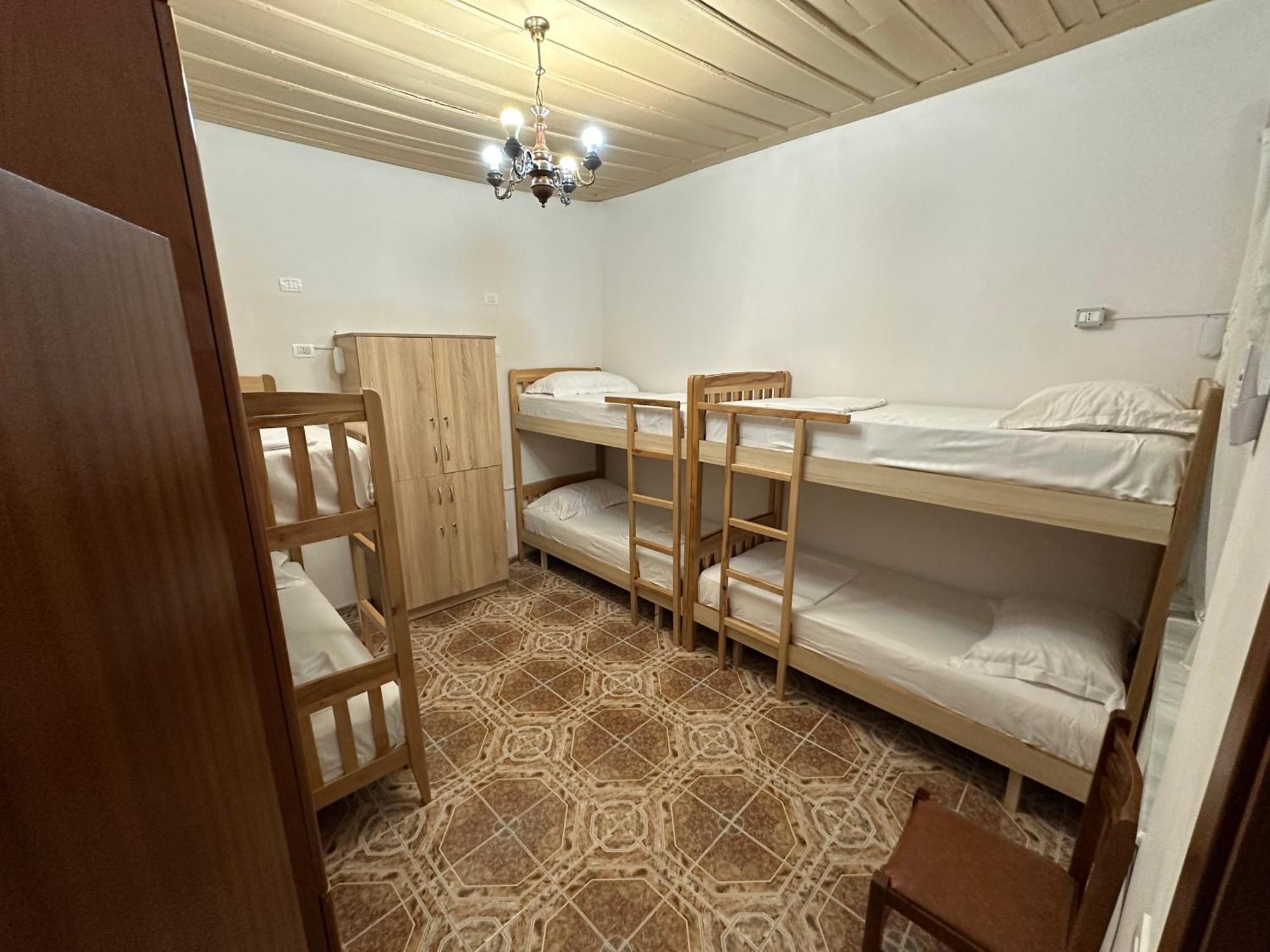 Tirana Lemon Breeze Hostel Eksteriør billede