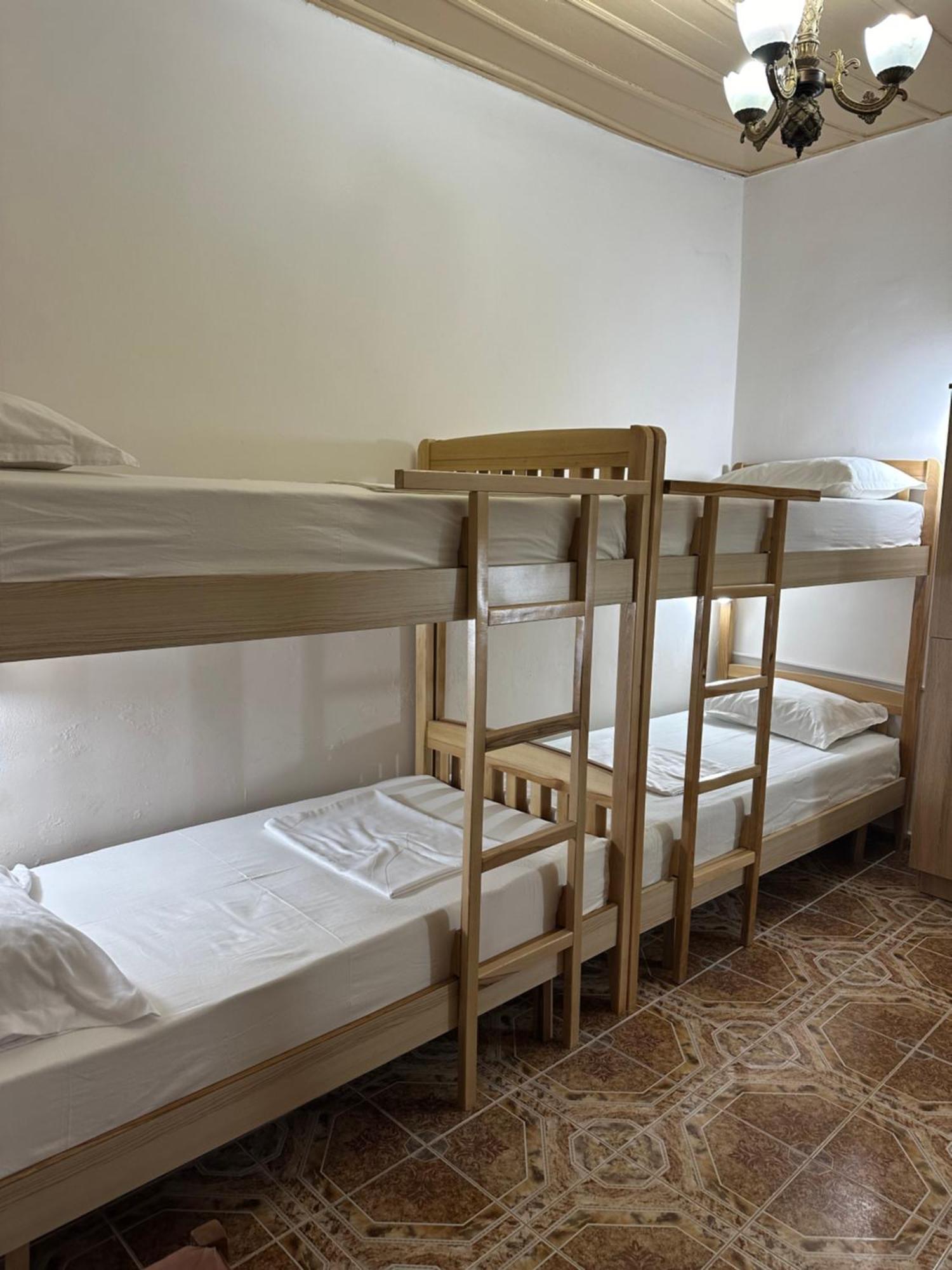 Tirana Lemon Breeze Hostel Eksteriør billede