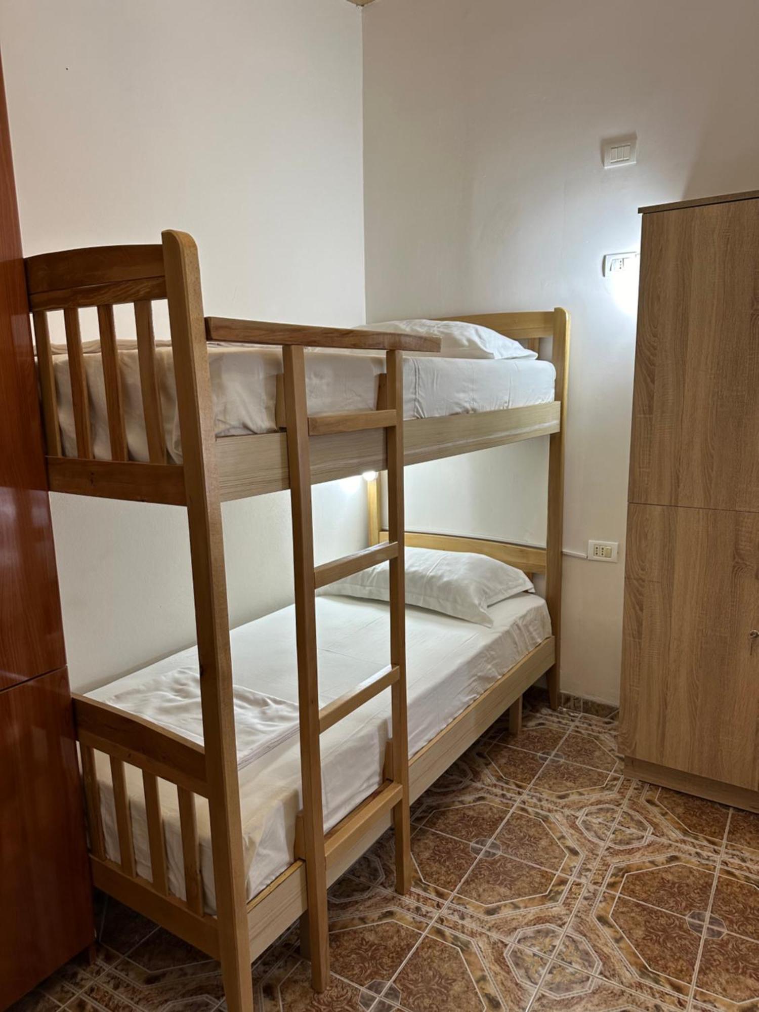 Tirana Lemon Breeze Hostel Eksteriør billede