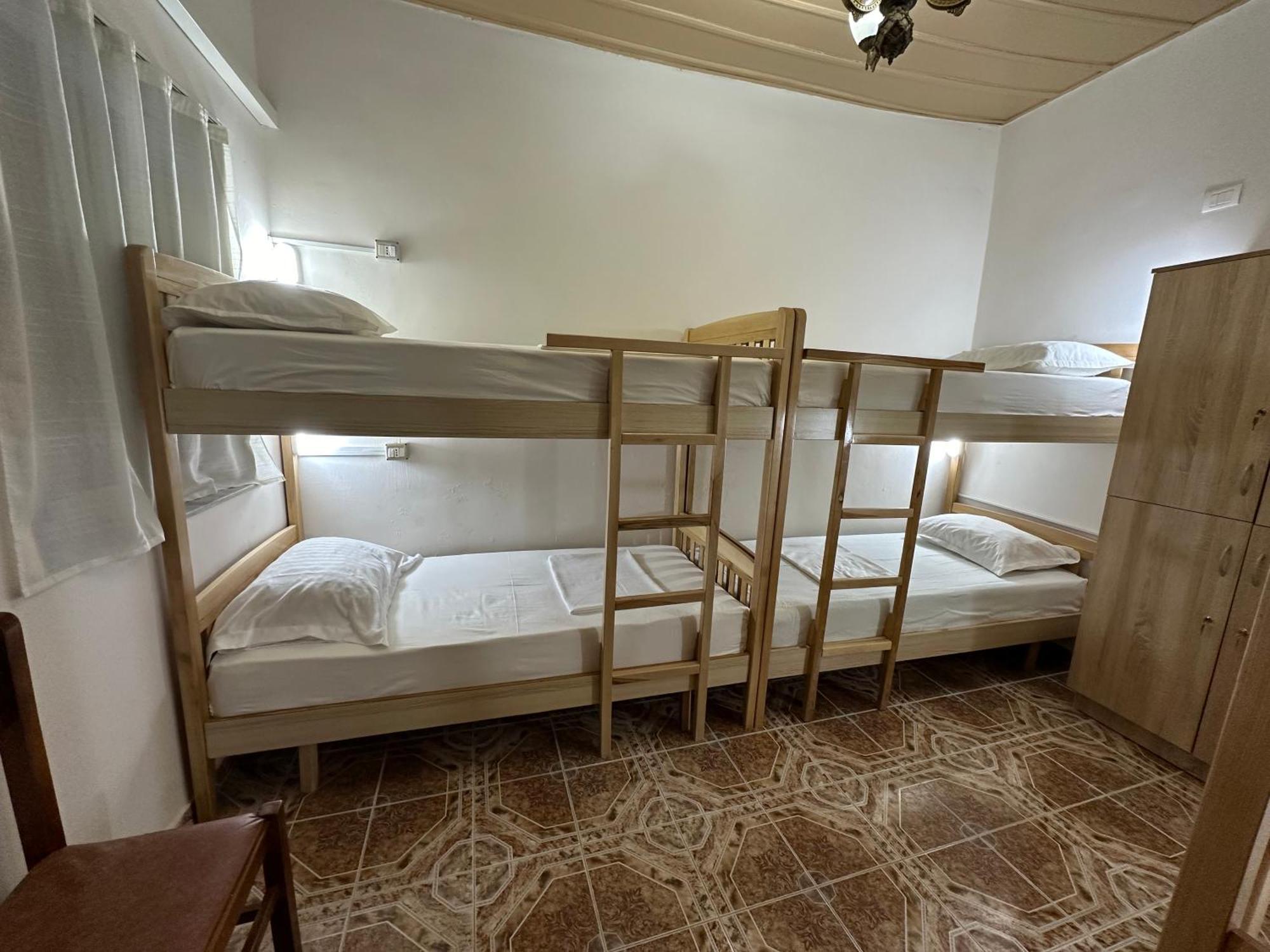 Tirana Lemon Breeze Hostel Eksteriør billede