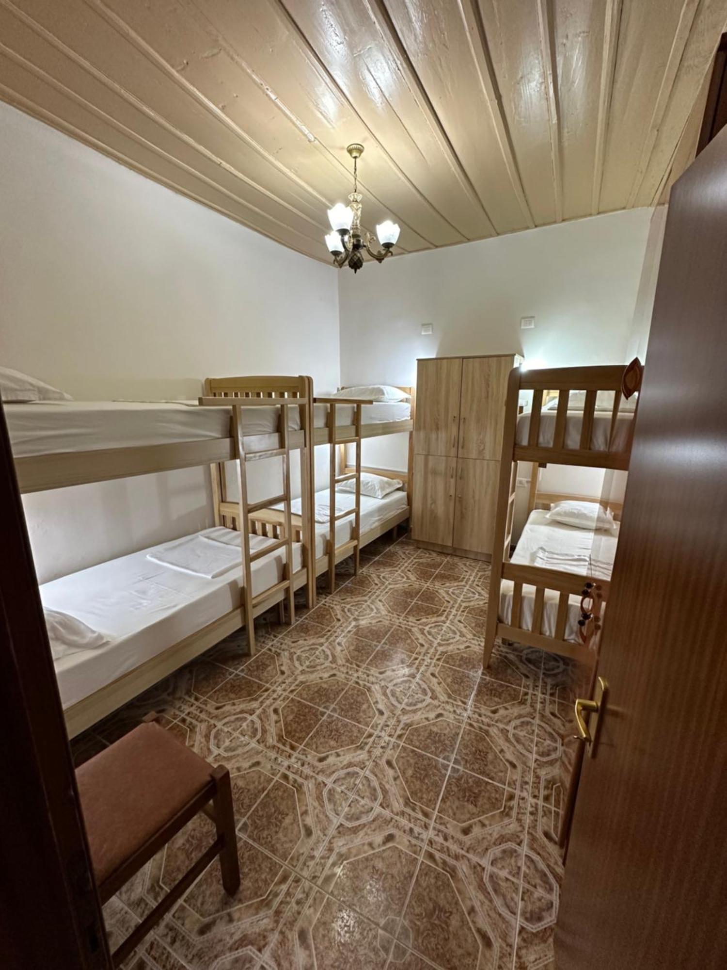 Tirana Lemon Breeze Hostel Eksteriør billede