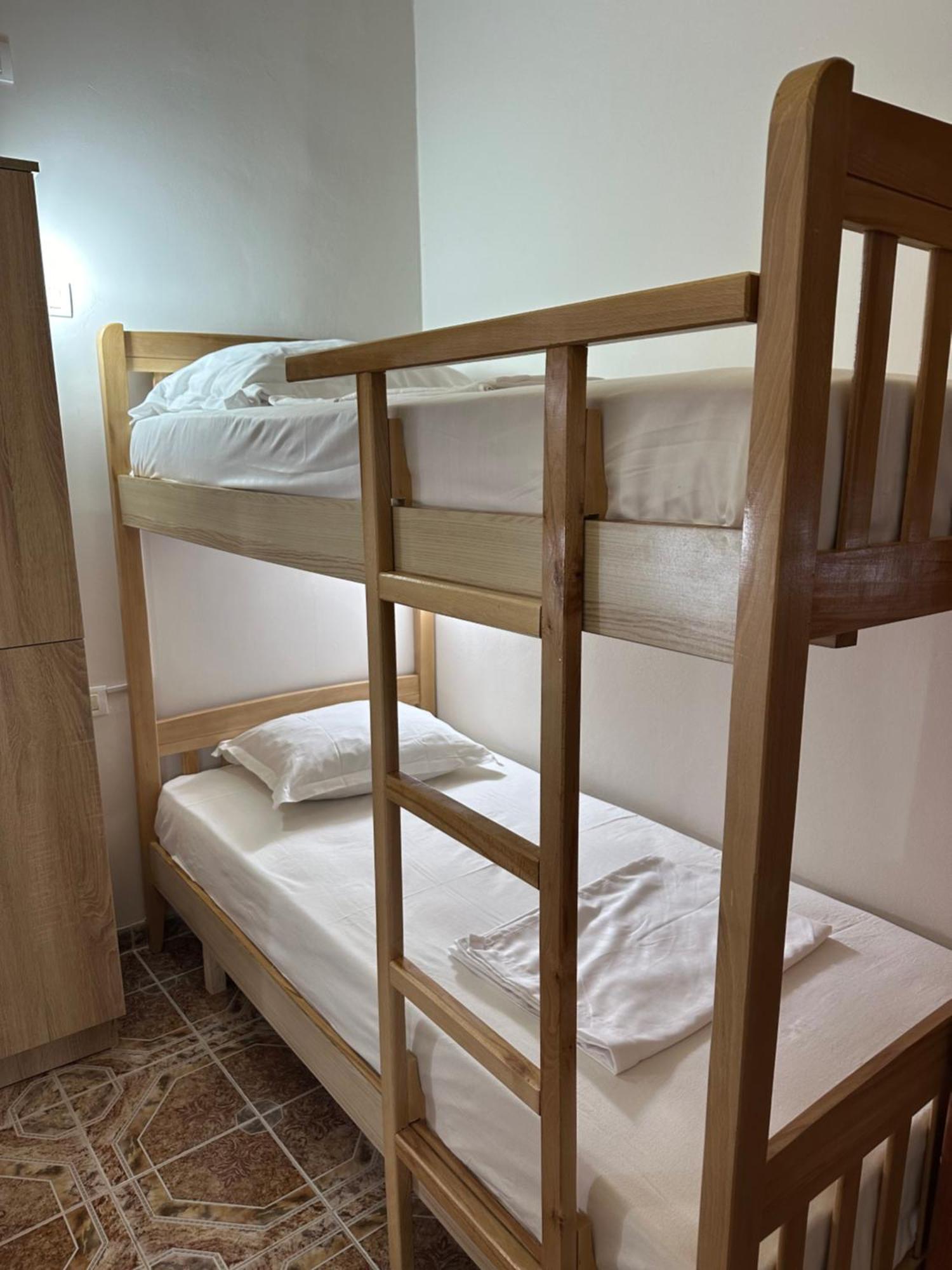 Tirana Lemon Breeze Hostel Eksteriør billede
